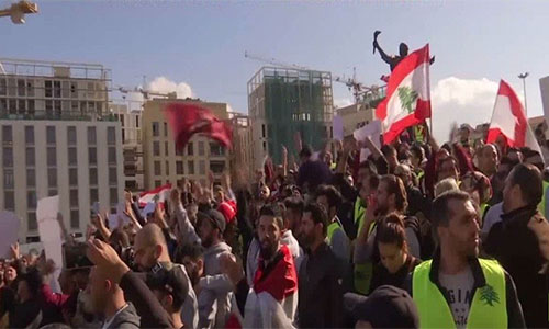 protesta en Beirut Manifestaciones en Líbano en protesta por la crisis política y la difícil situación económica